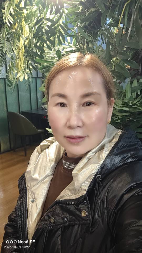 安护工照片
