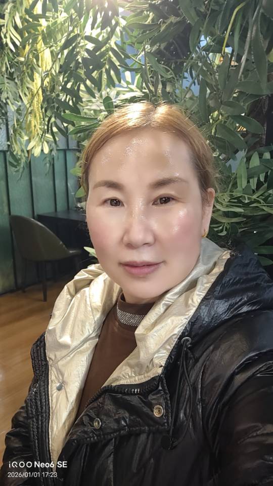 安护工照片