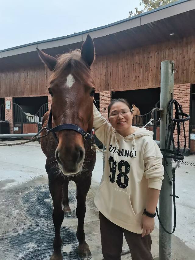 刘阿姨照片