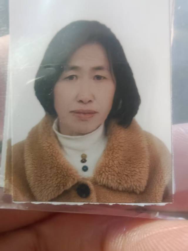 谭护工照片