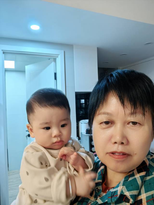 张护工照片
