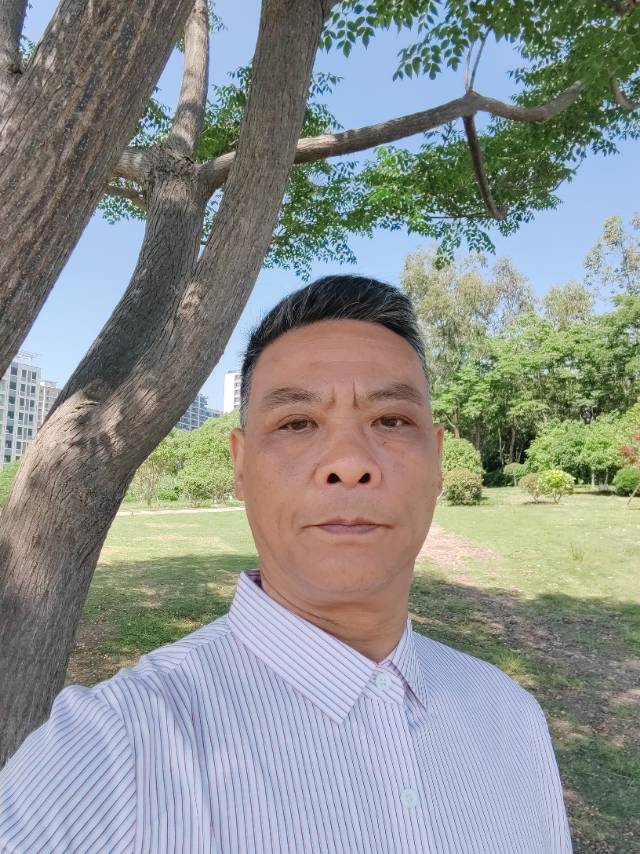 刘护工照片