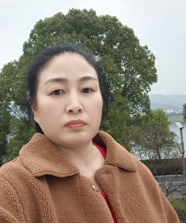 蔡阿姨照片