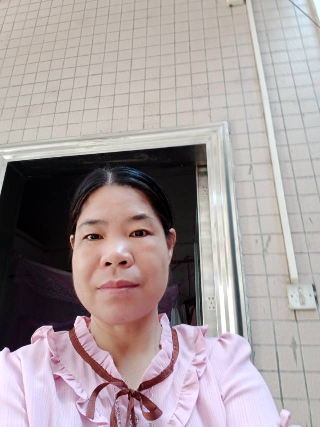 张阿姨照片