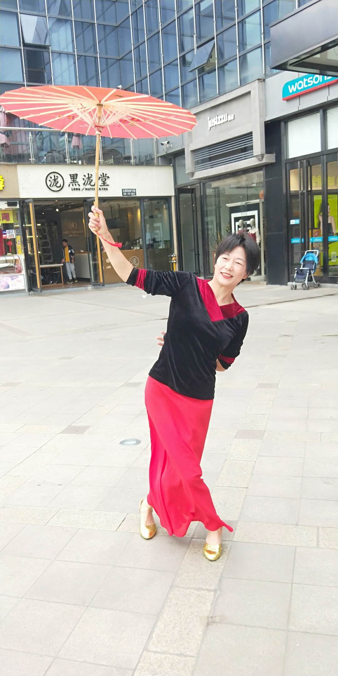 许阿姨照片