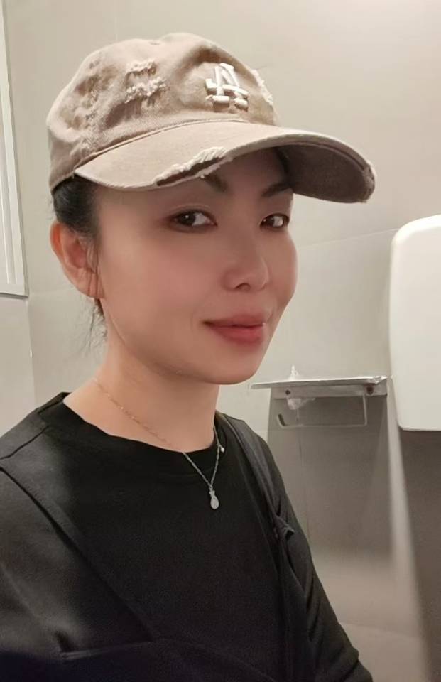 阿姨资料照片