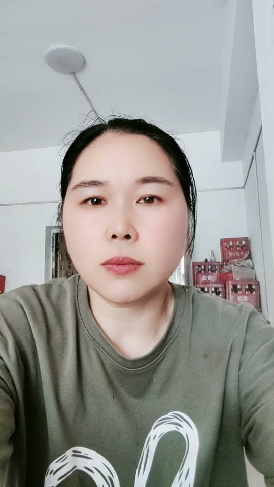 黄护工照片