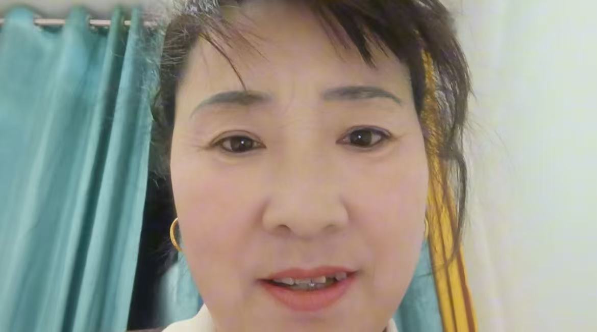 阿姨资料照片