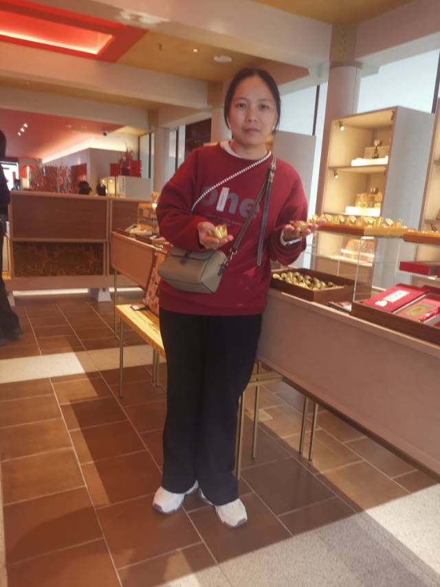 刘阿姨照片