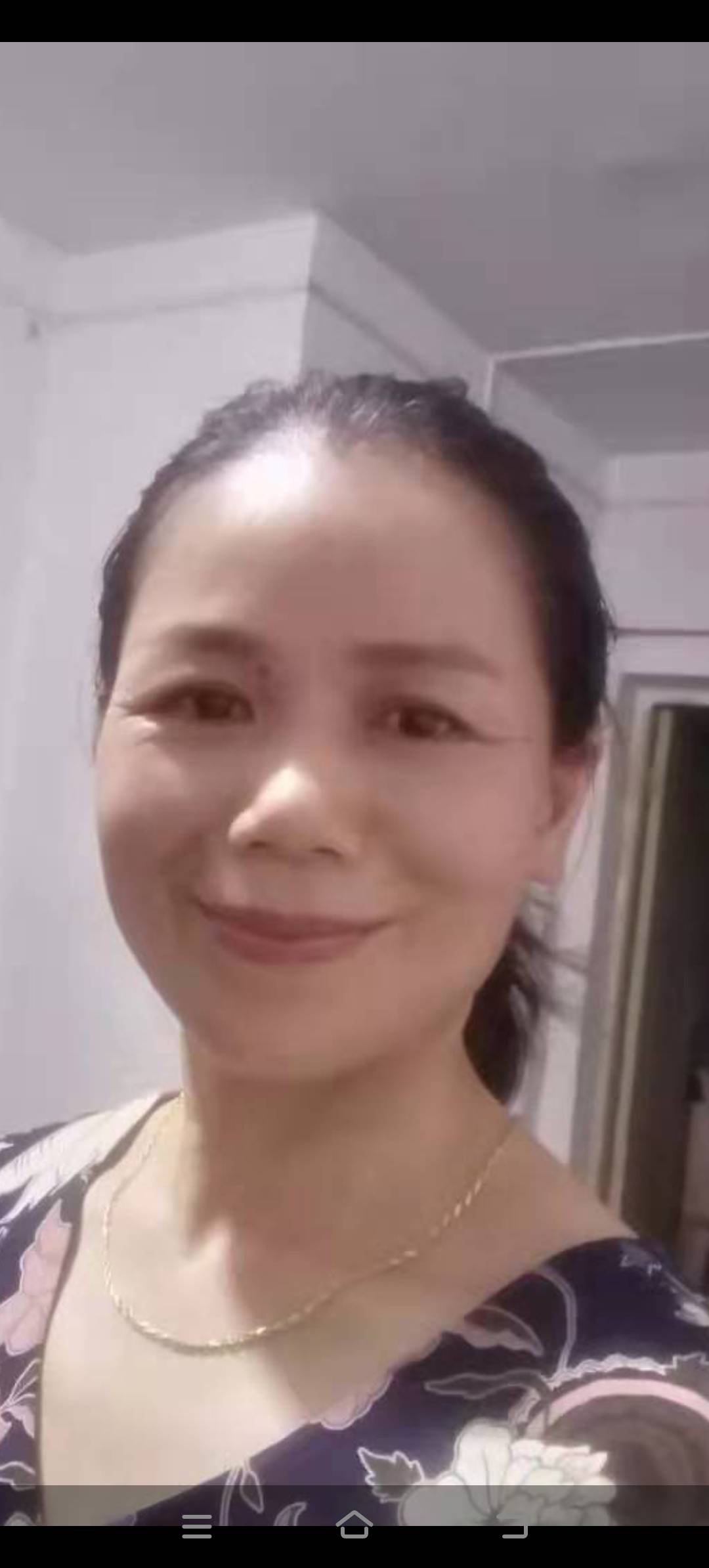 黄阿姨照片