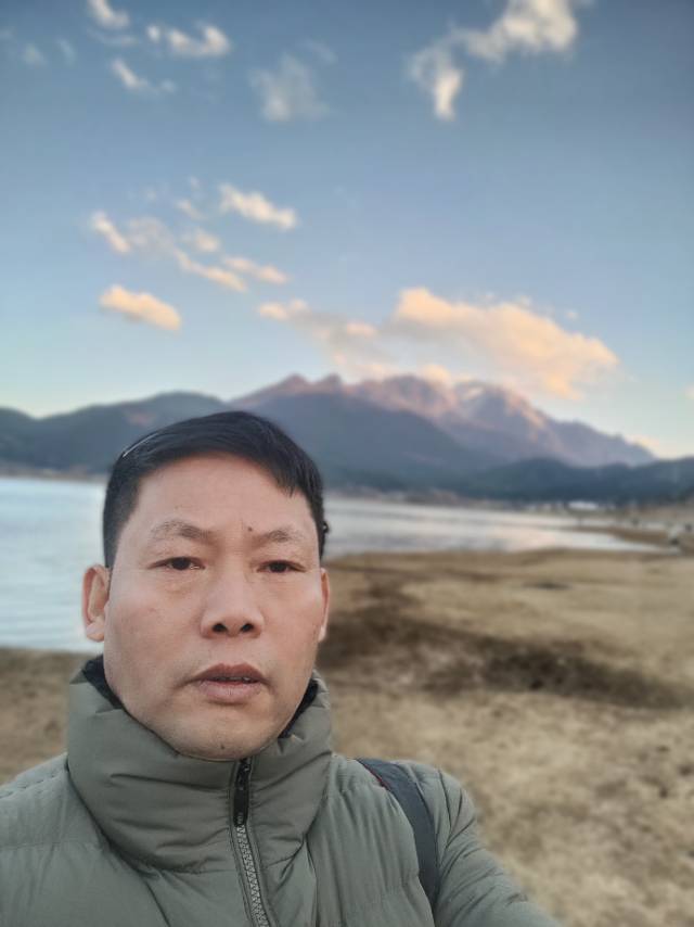 阿姨资料照片