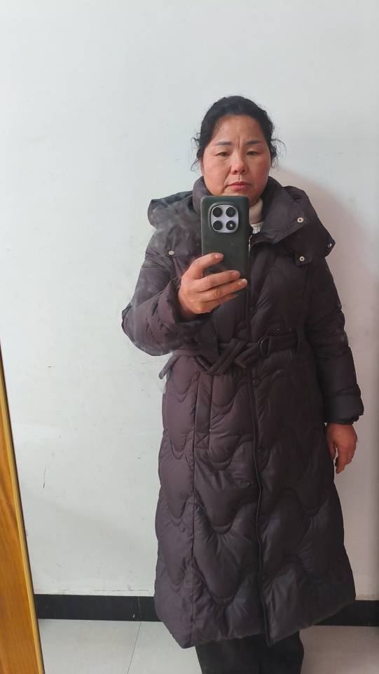 黎护工照片