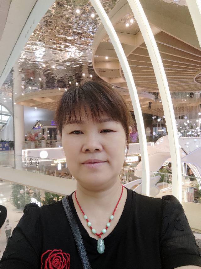 阿姨资料照片