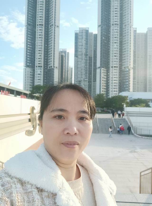 刘阿姨照片