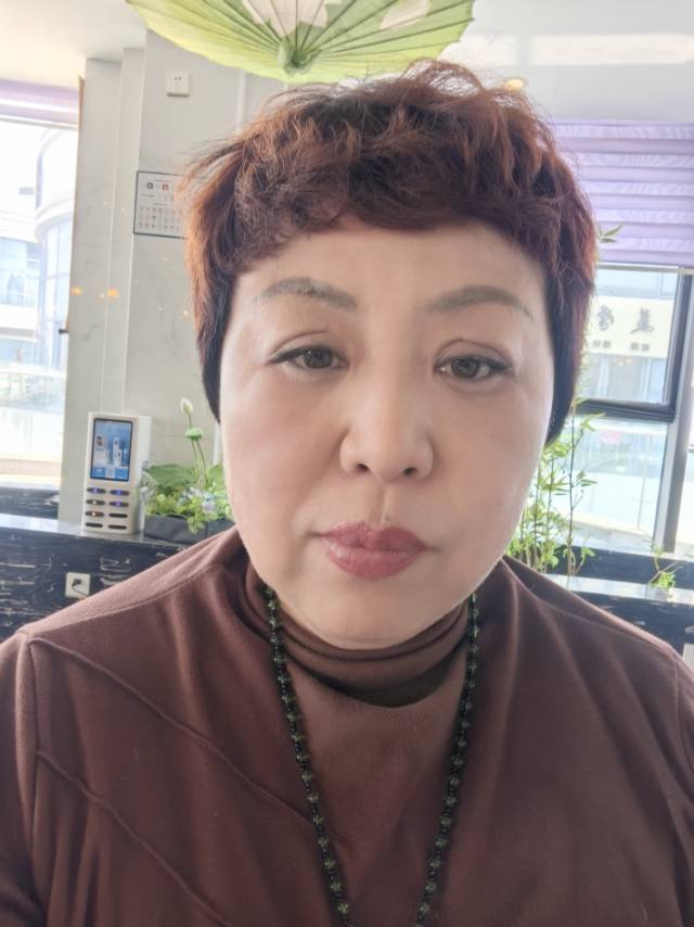 阿姨资料照片