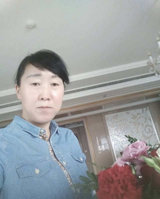 卢阿姨照片