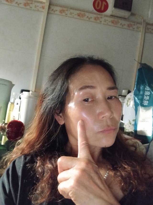 黄阿姨照片