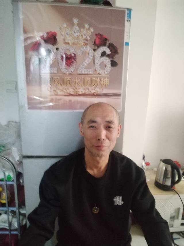 张护工照片