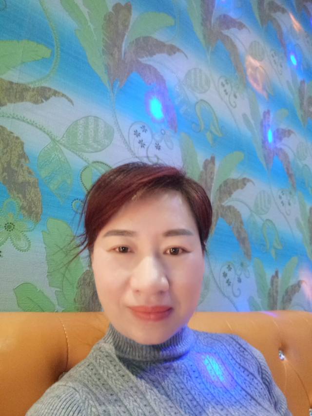 凌阿姨照片