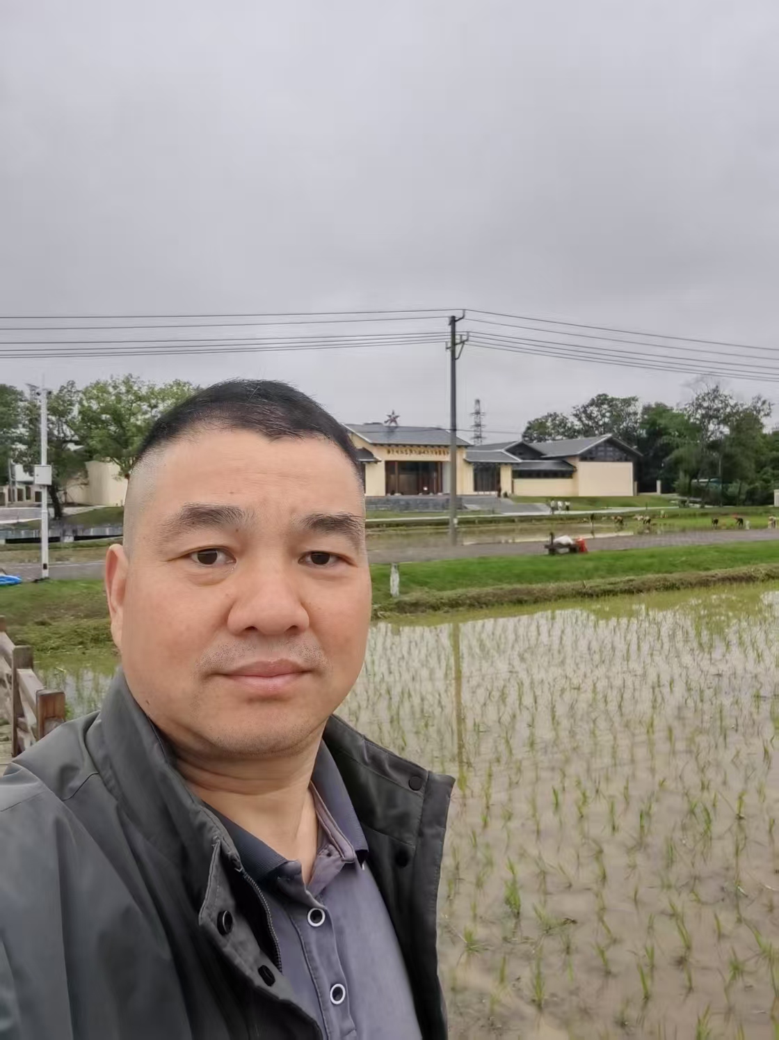 胡护工照片