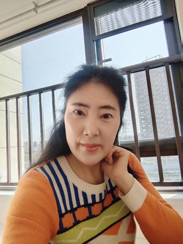 周阿姨照片