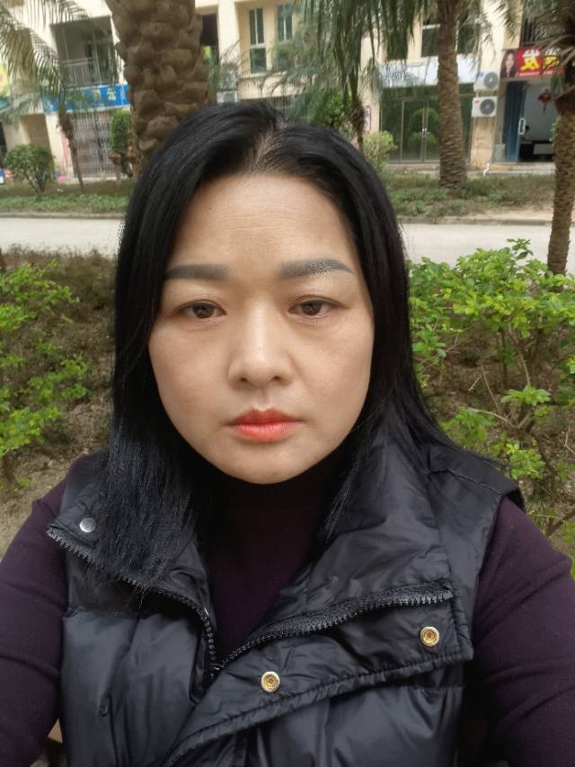 阿姨资料照片