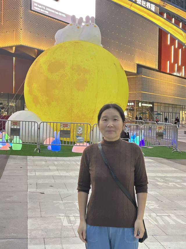 谭阿姨照片