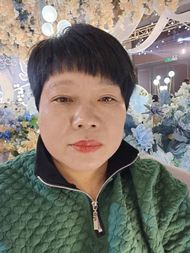 陈阿姨照片