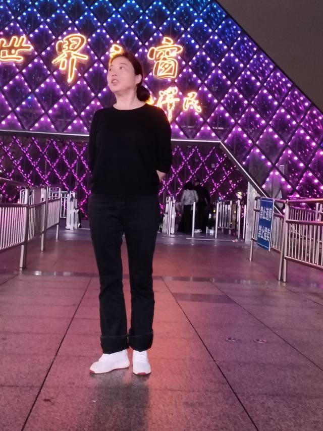 钟护工照片