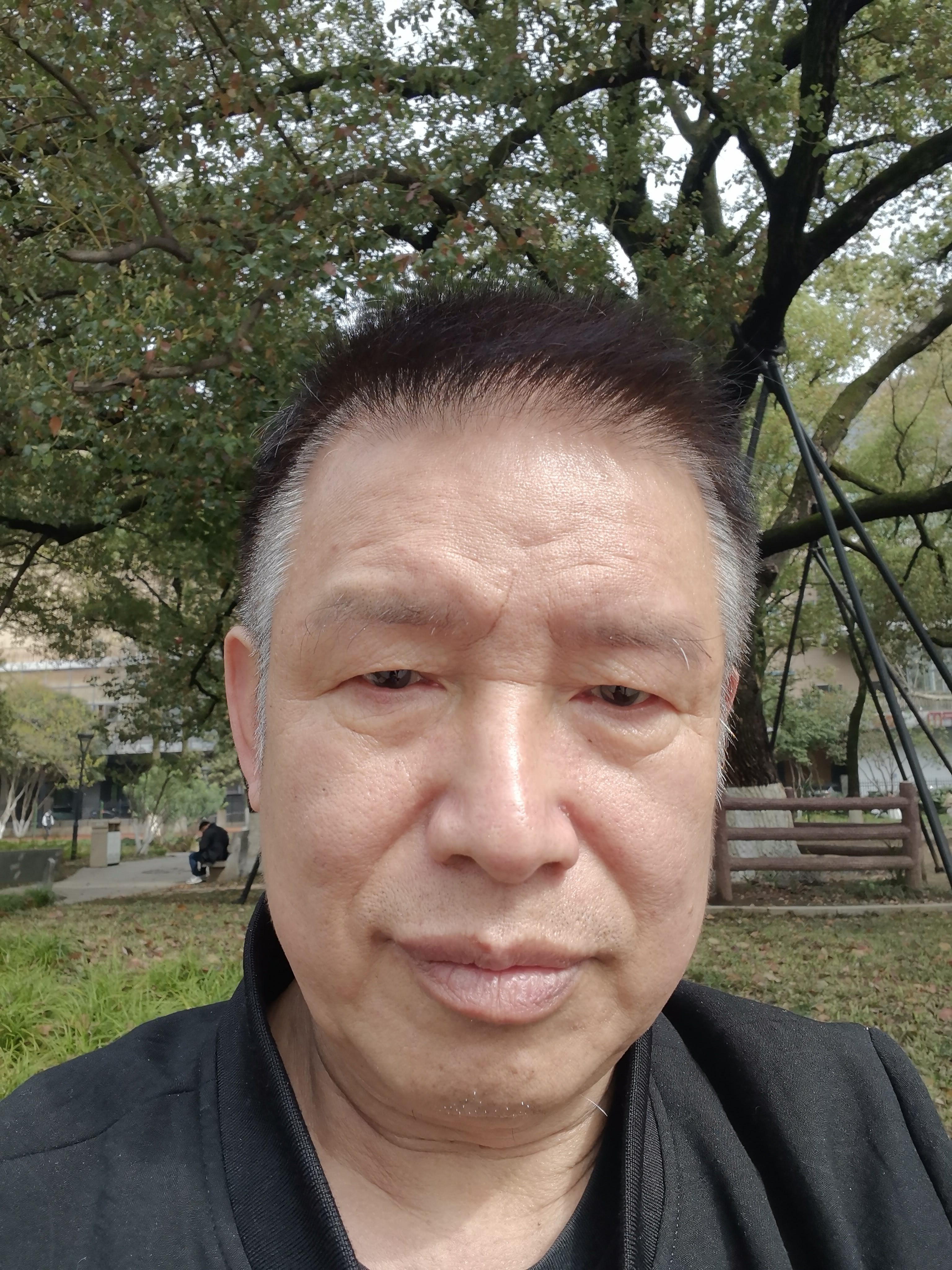 肖护工照片
