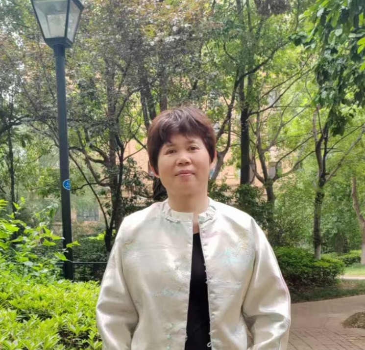 许阿姨照片