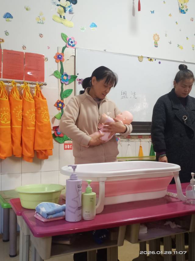 夏阿姨照片