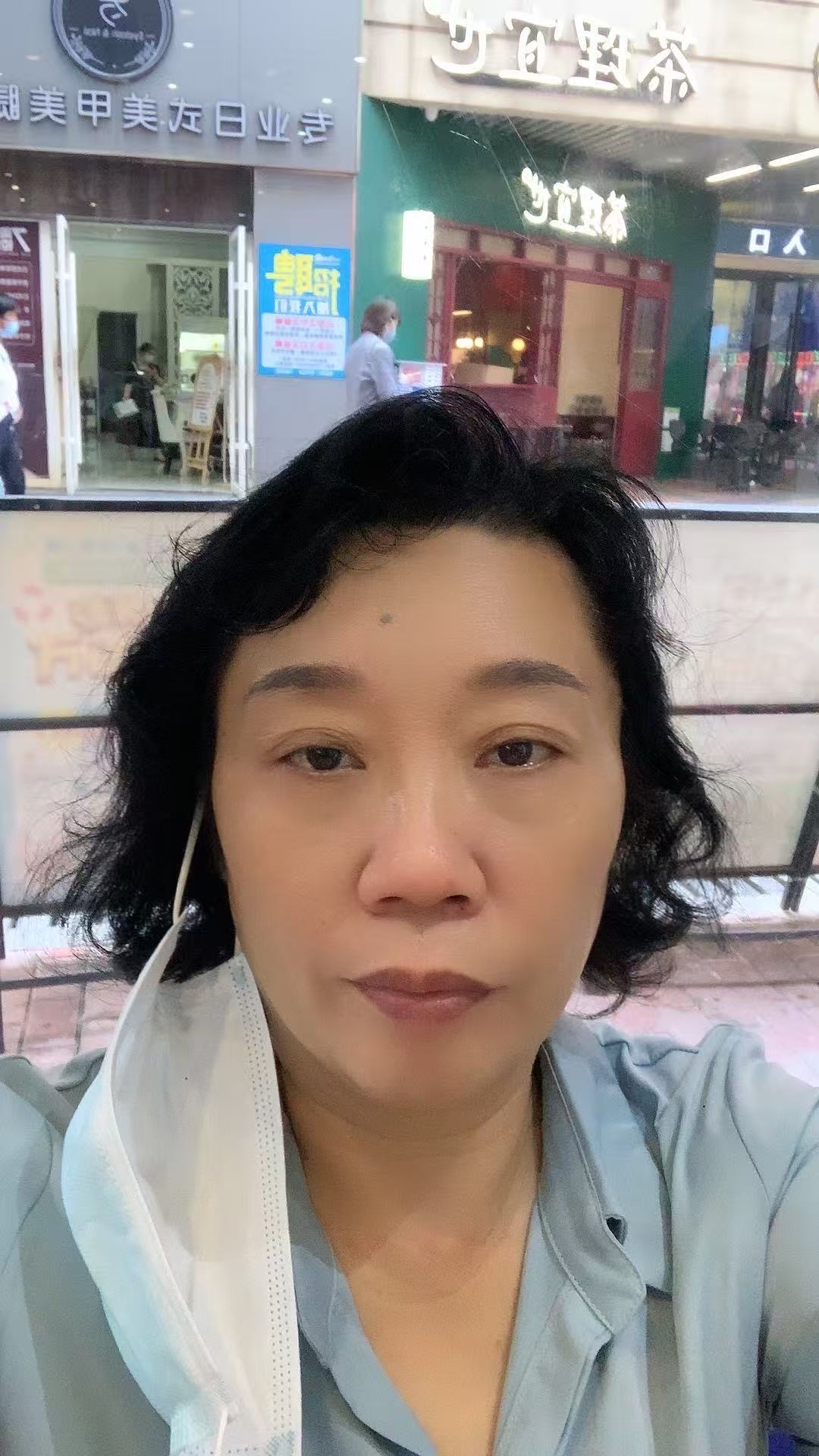 赖护工照片
