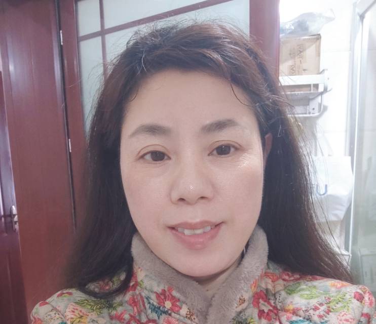 方阿姨照片