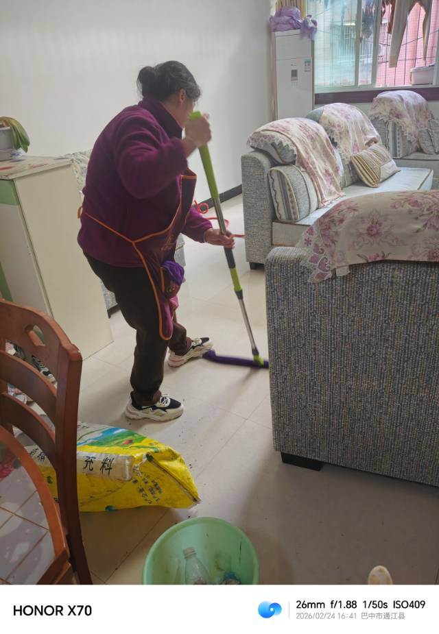 文阿姨照片