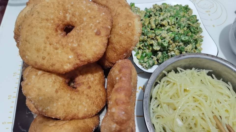 阿姨资料照片