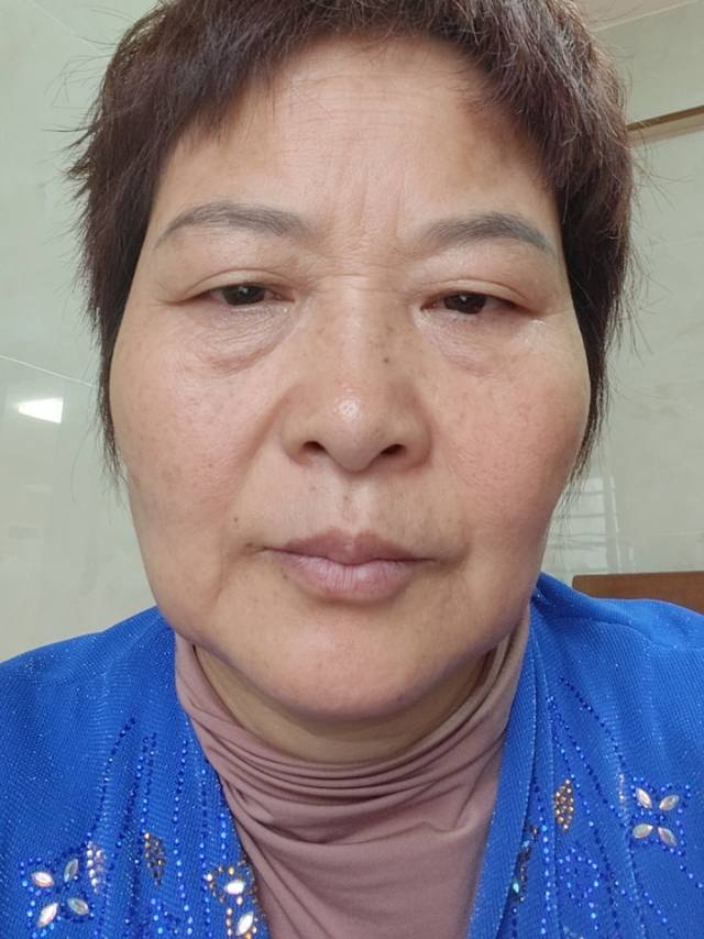 阿姨资料照片