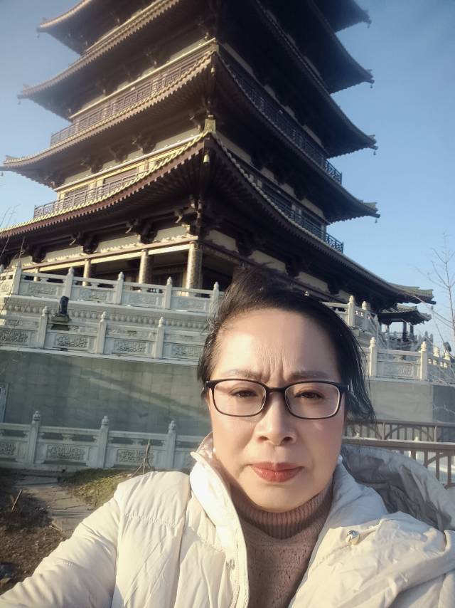 候阿姨照片