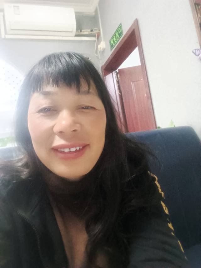周护工照片