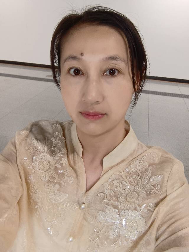 瞿护工照片