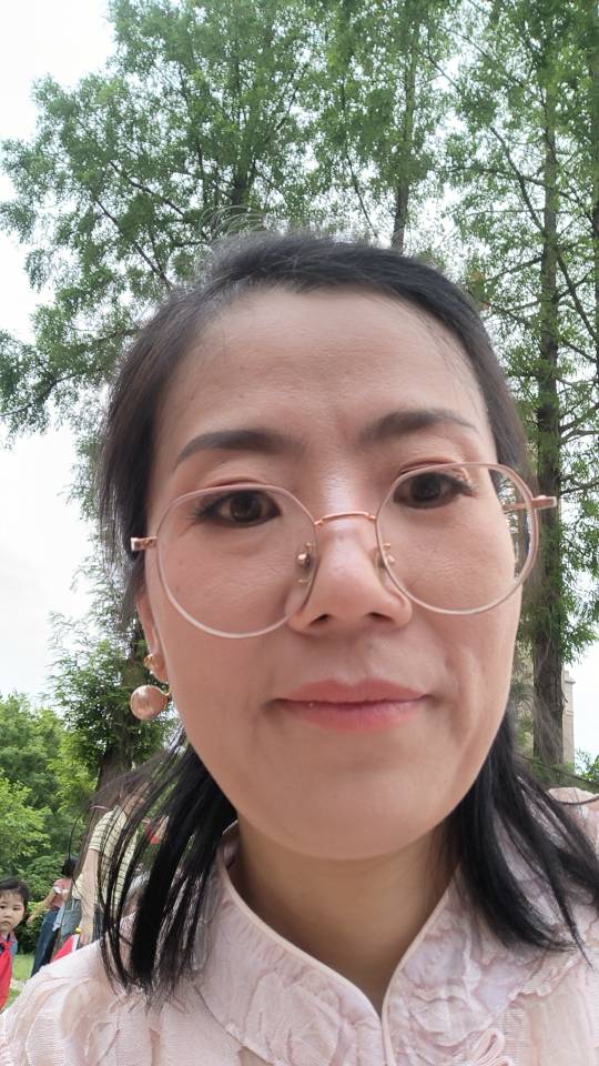 李阿姨照片