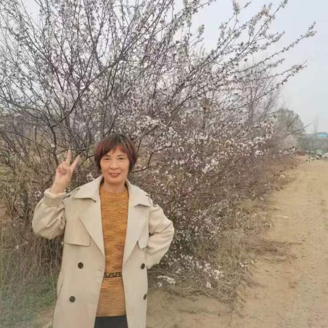 李阿姨照片