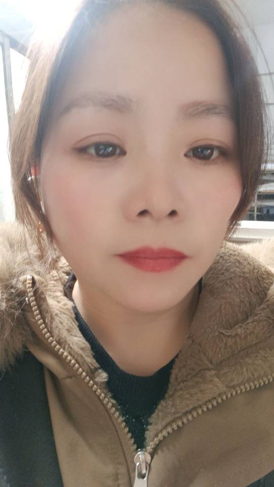 何阿姨照片