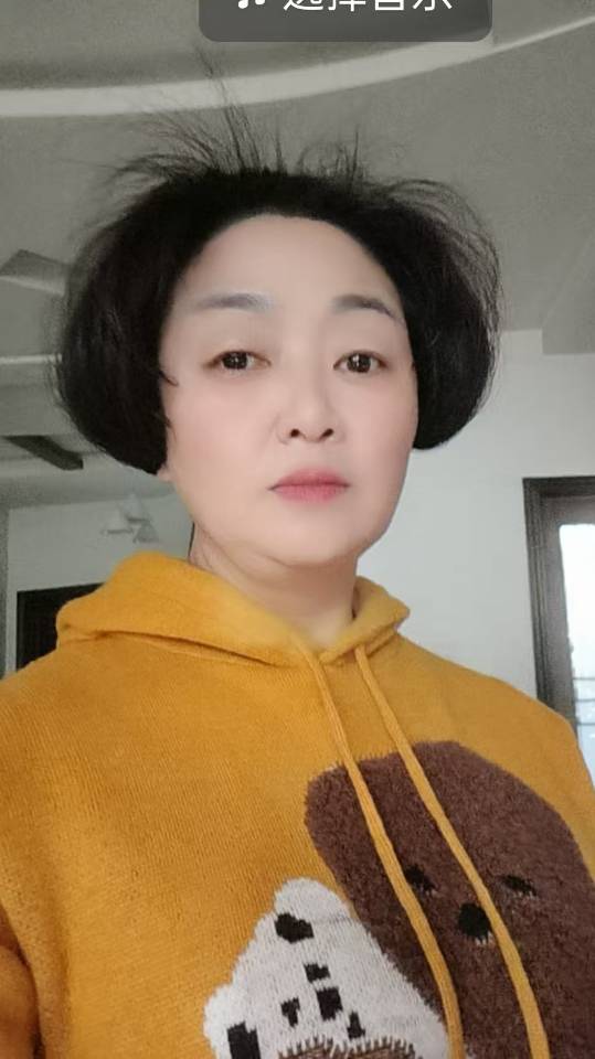 阿姨资料照片