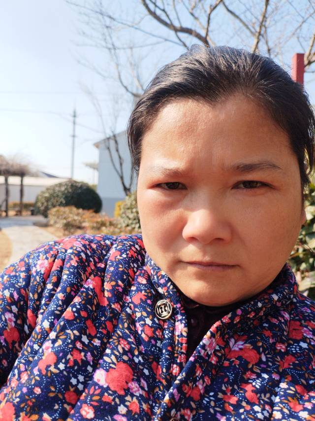 阿姨资料照片