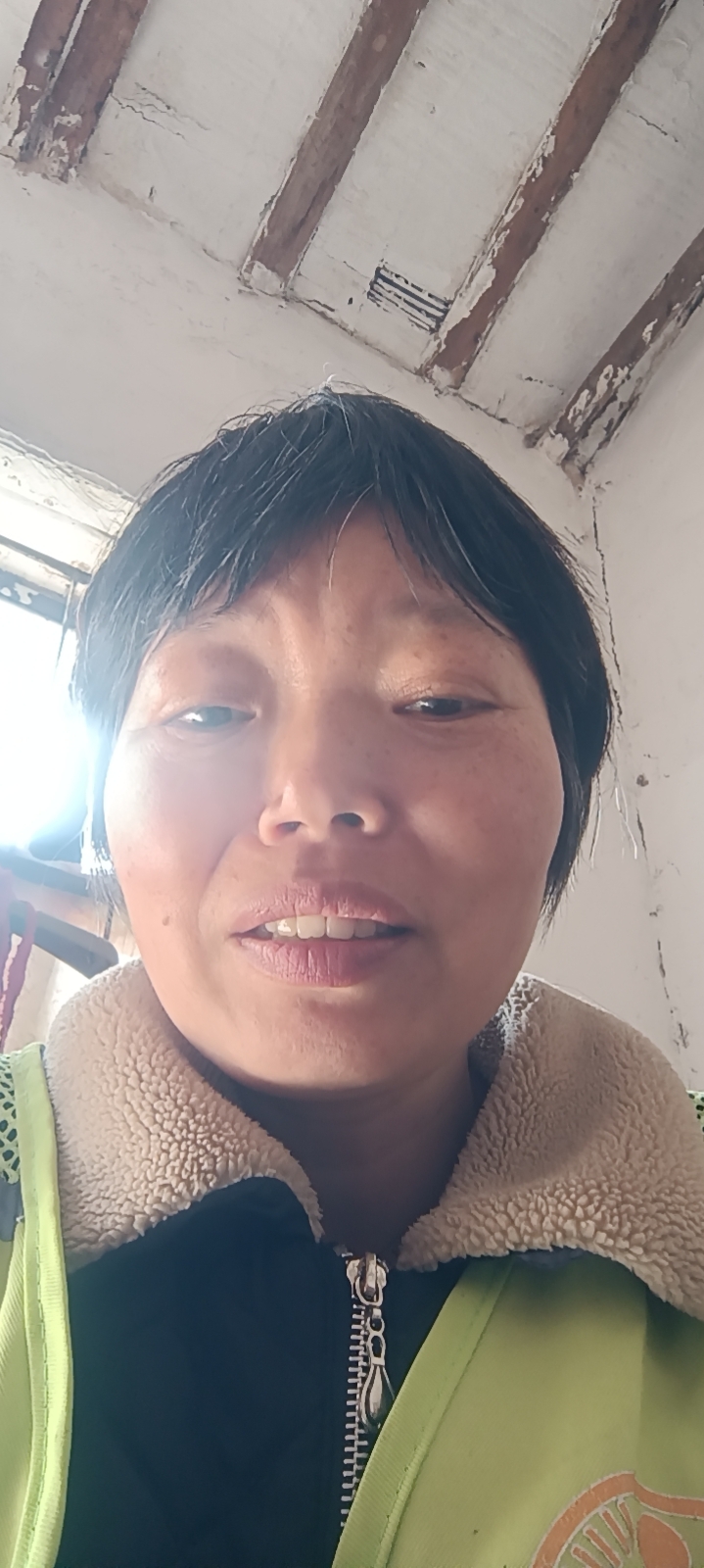 阿姨资料照片