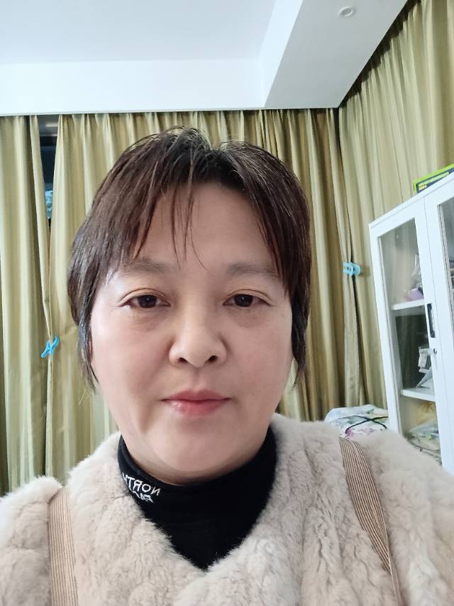 阿姨资料照片