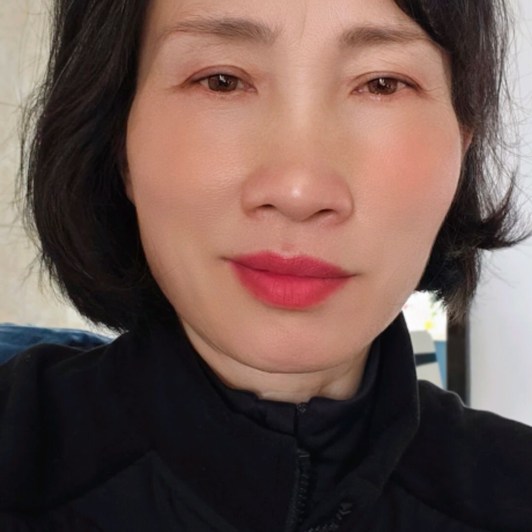康阿姨照片