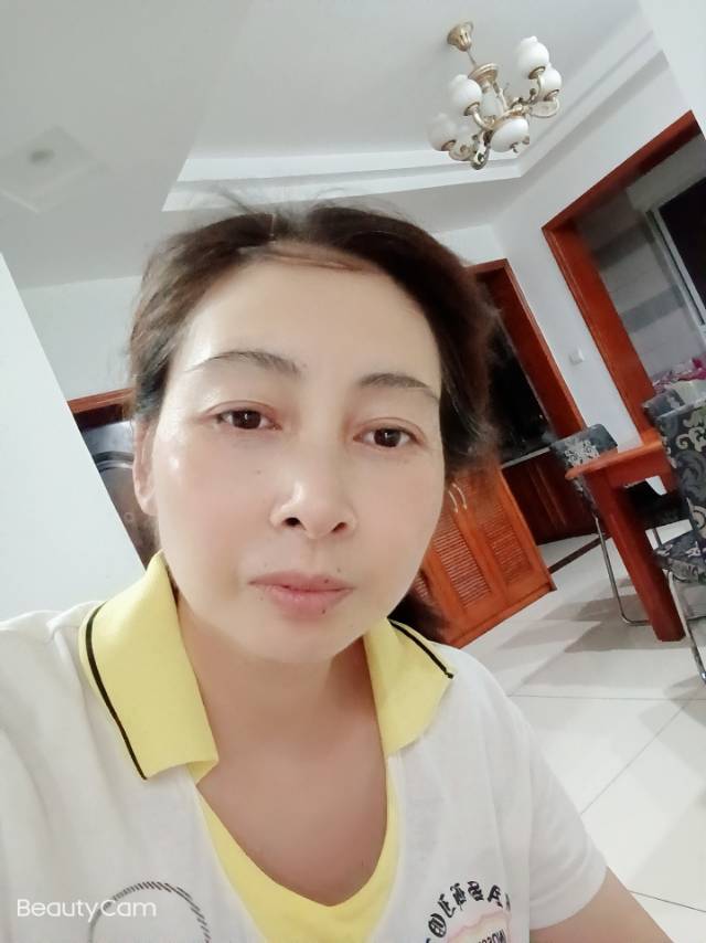 阿姨资料照片