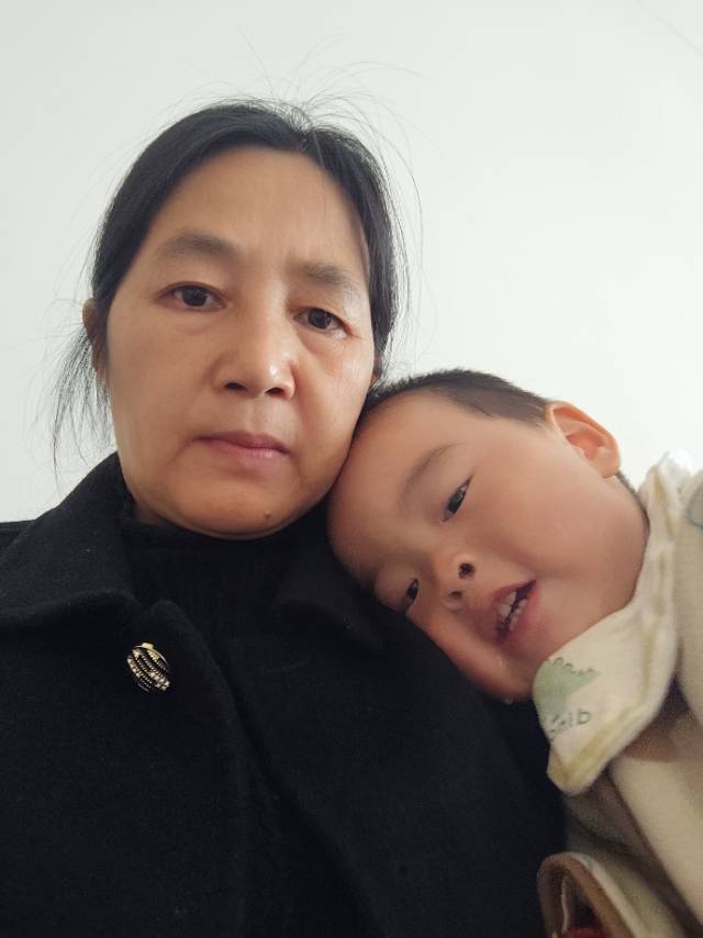 孙护工照片